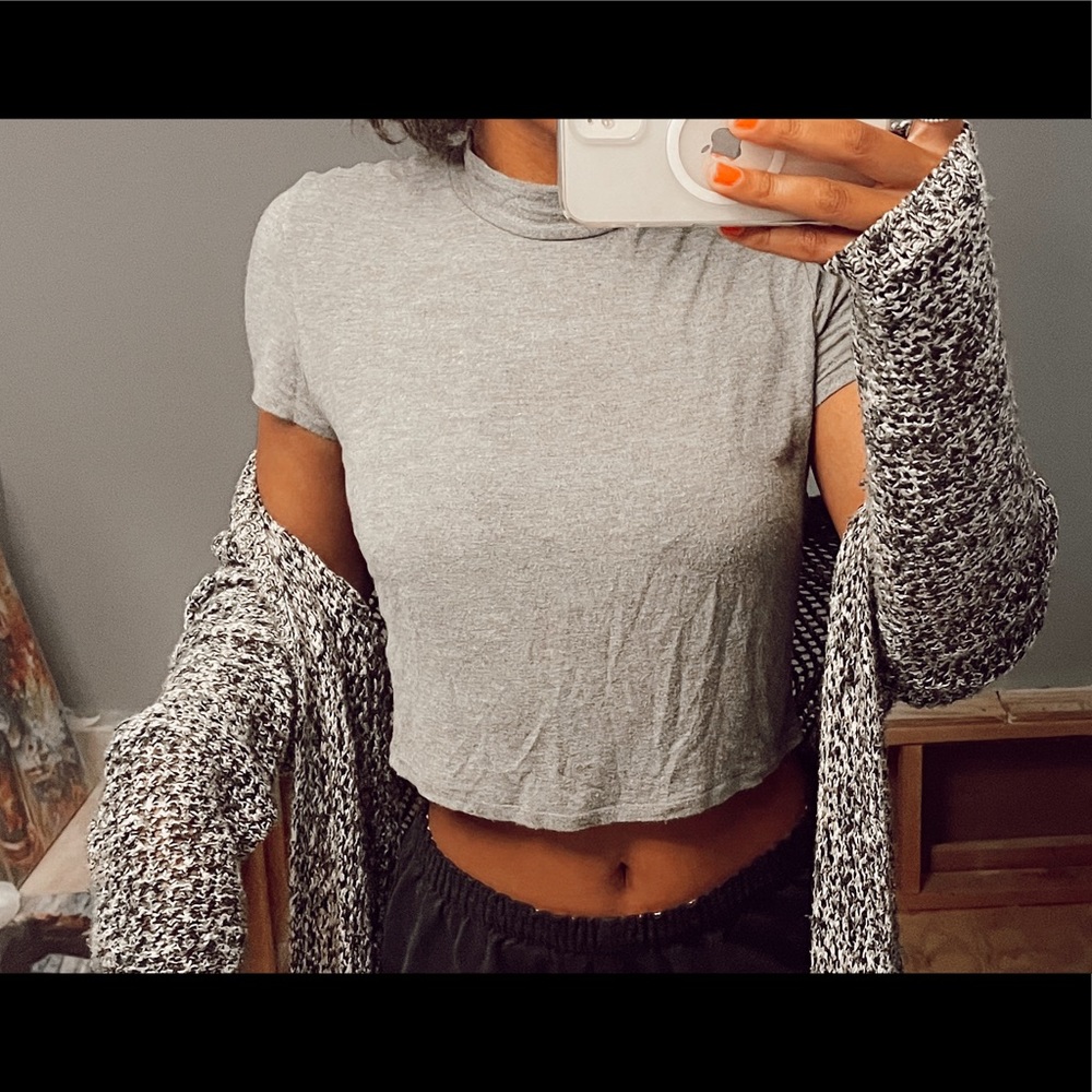 Garage Gray mock neck short sleeve top